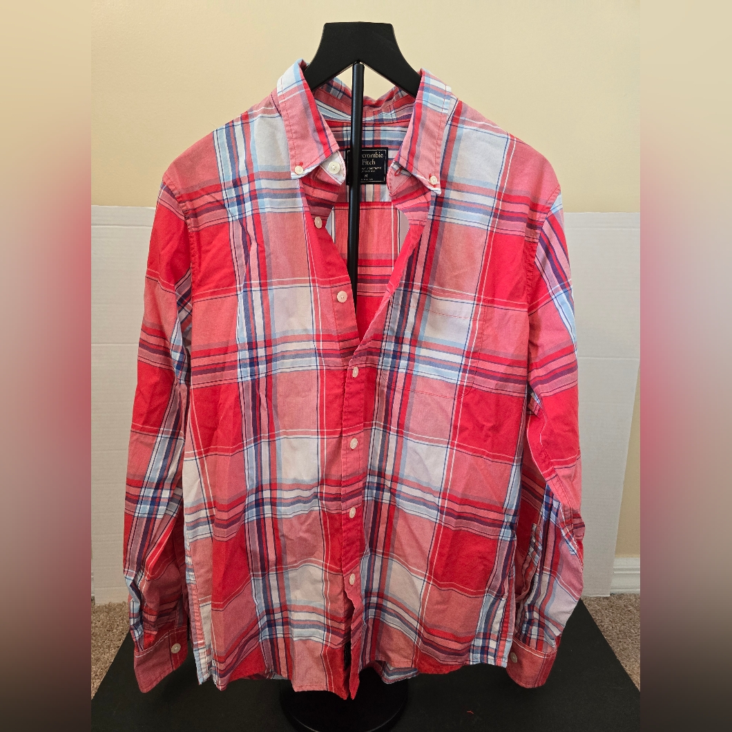 Abercrombie & Fitch Red/Blue Plaid Button-Up Shirt | Men's Casual Style Medium